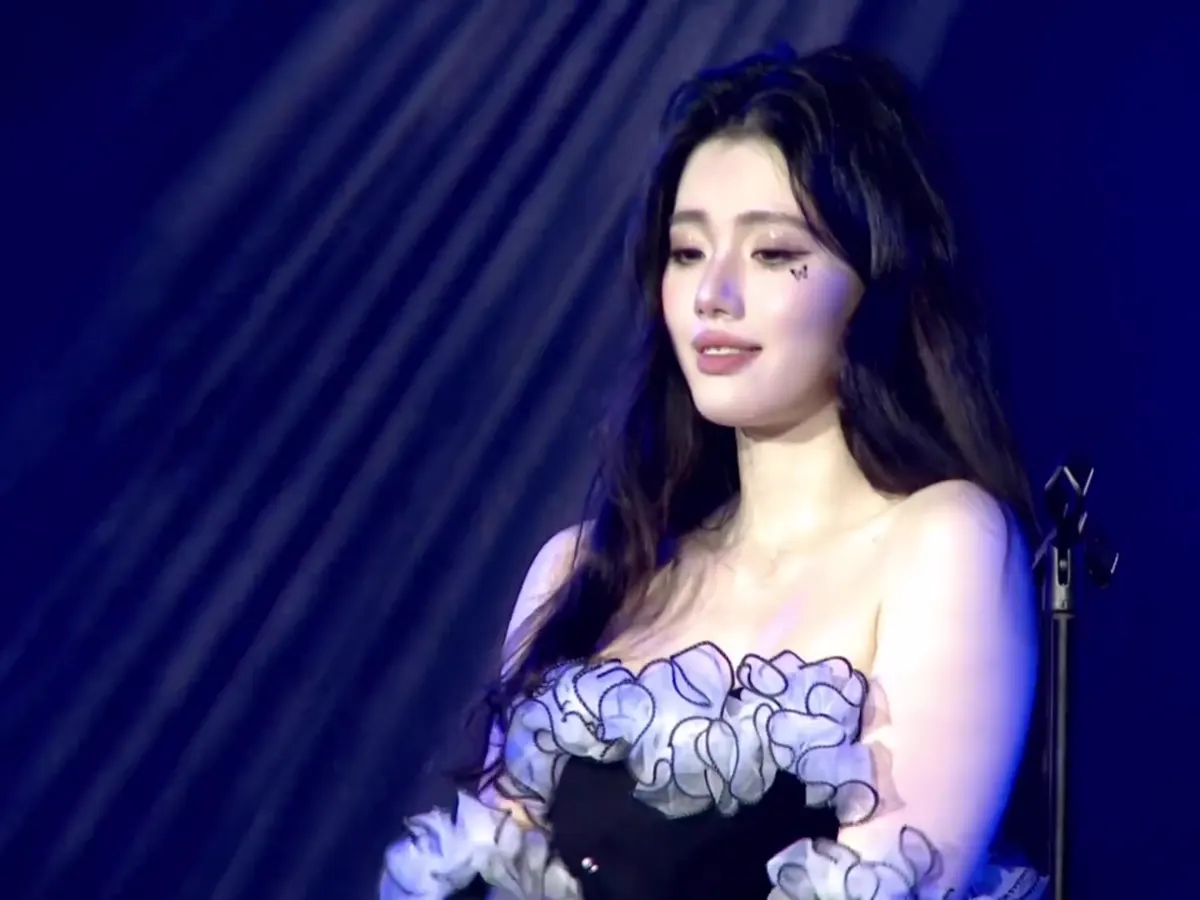 林雪妮舞台演出帧